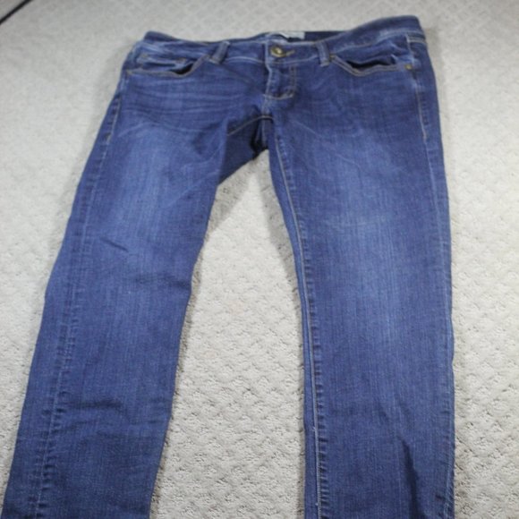 Cabi Jeans Size 4 Tapered Boyfriend Stretch Jeans Style 917 - Picture 1 of 9